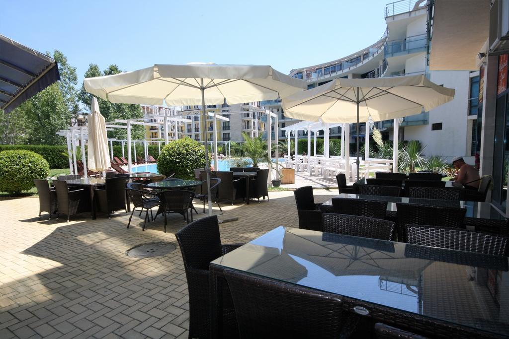 Riviera Blue Hotel Sunny Beach Exterior foto